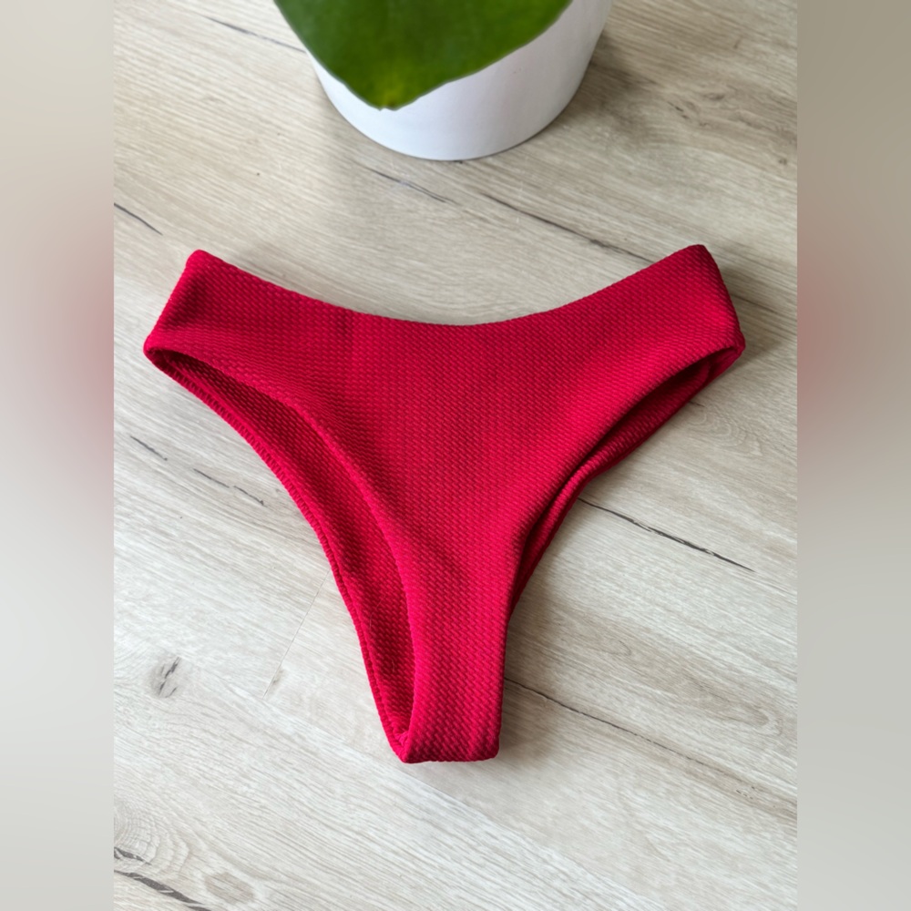 NWOT ☀️ Zaful Bikini Bottoms, small